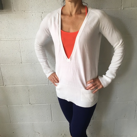 Old Navy Sweaters - White v neck sweater
